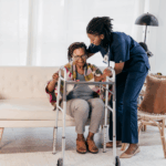 Hourly vs. Live-In Caregivers — What’s the Difference?